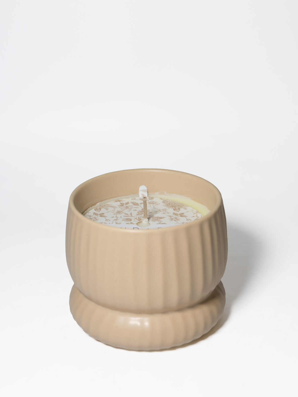 Hand-Poured Premium Cozy Cashmere & Linen 10 oz scented candle
