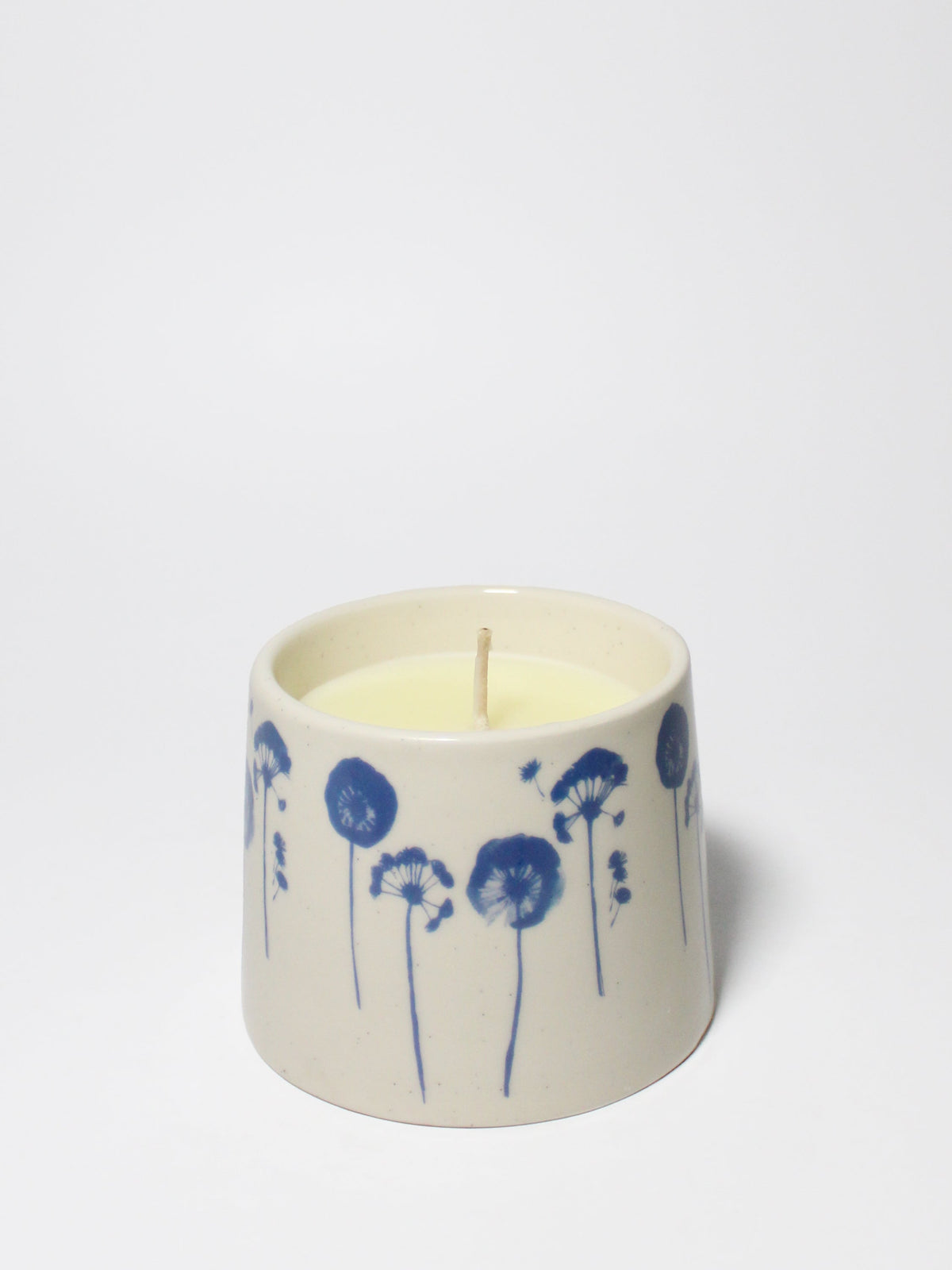 Hand-Poured Premium Cozy Ocean & Sea Salt Natural Home 7 oz scented candle