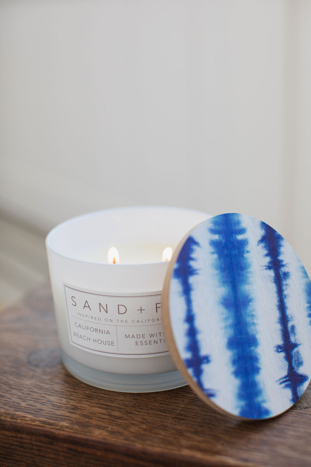 Hand-Poured Premium Cozy California Beach House 12 oz scented candle