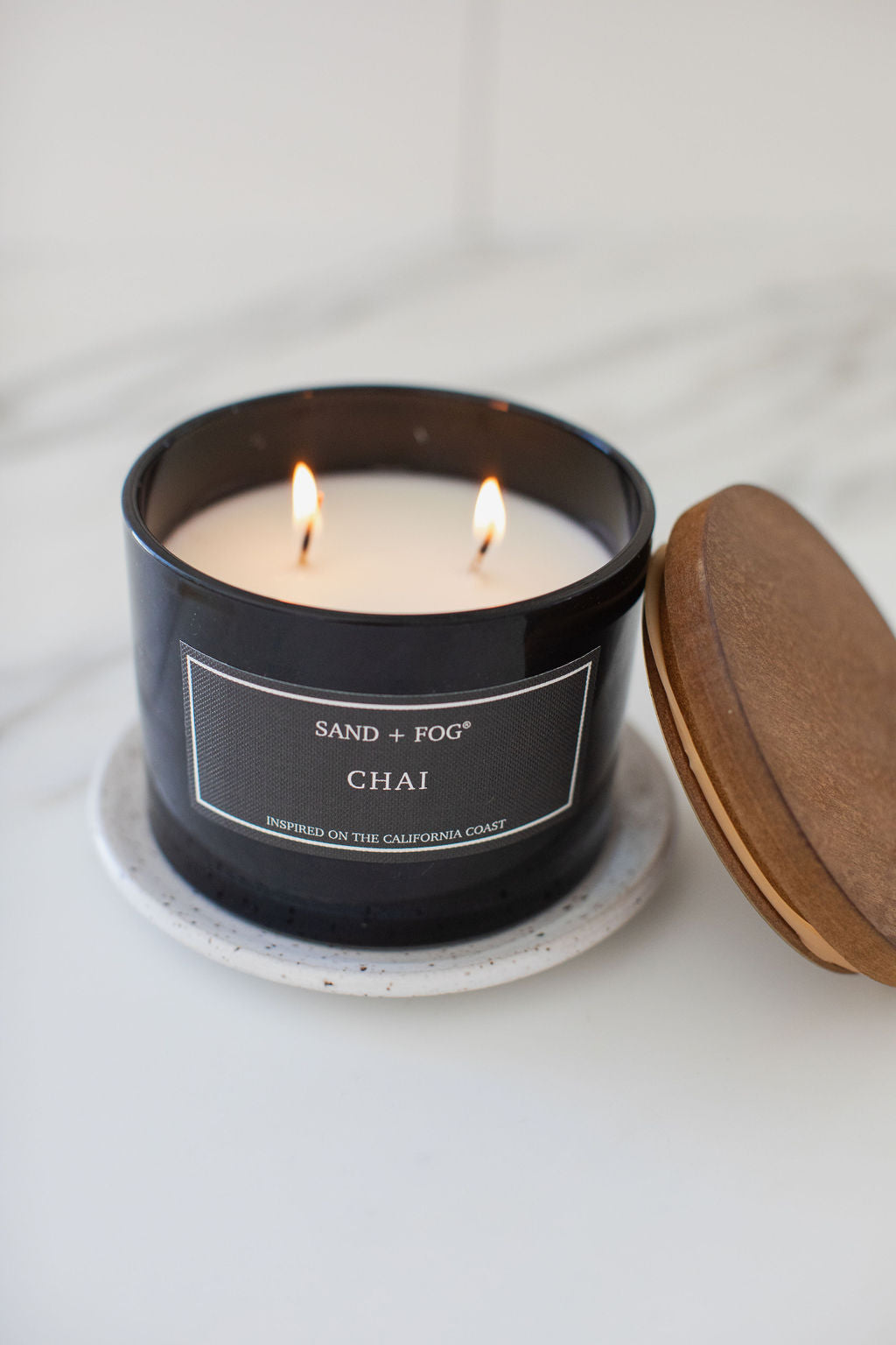 Hand-Poured Premium Cozy Chai 12 oz scented candle