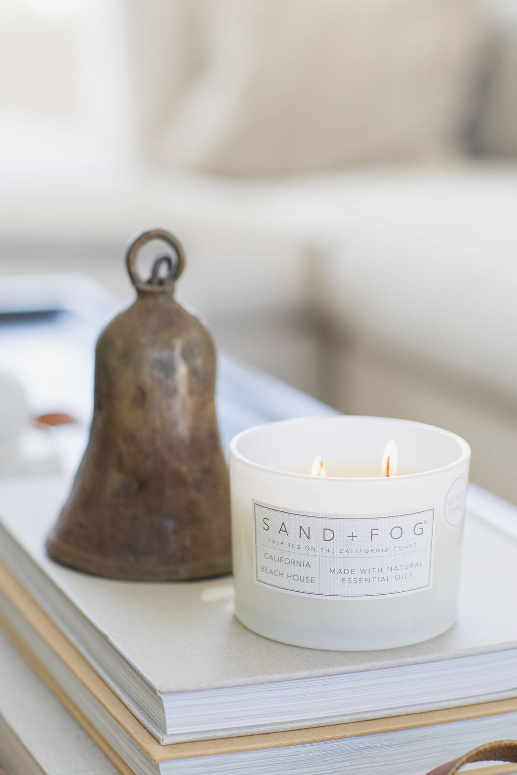 Hand-Poured Premium Cozy California Beach House 12 oz scented candle