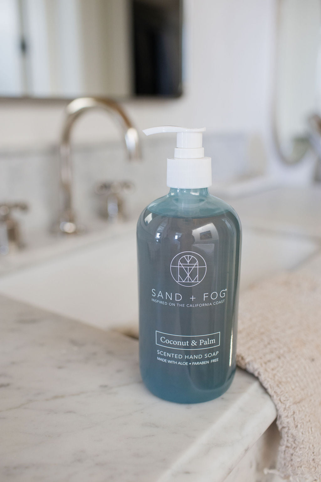 Moisturizing Refreshing Gentle Coconut & Palm 15.7 oz Liquid Hand Soap