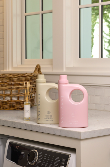 Concentrated Powerful Signature Bloom 71 oz Laundry Detergent