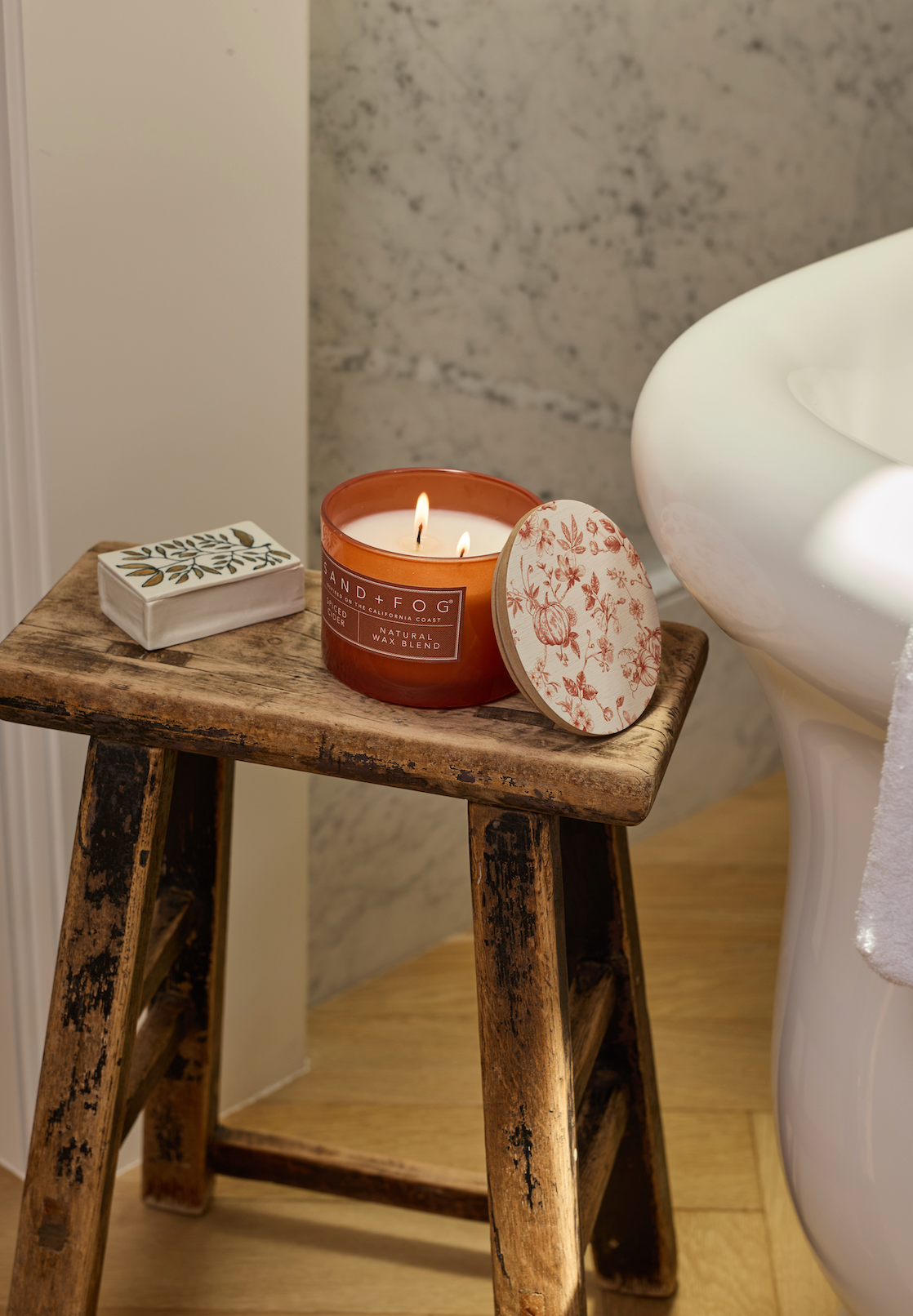 Hand-Poured Premium Cozy Spiced Cider 12 oz scented candle
