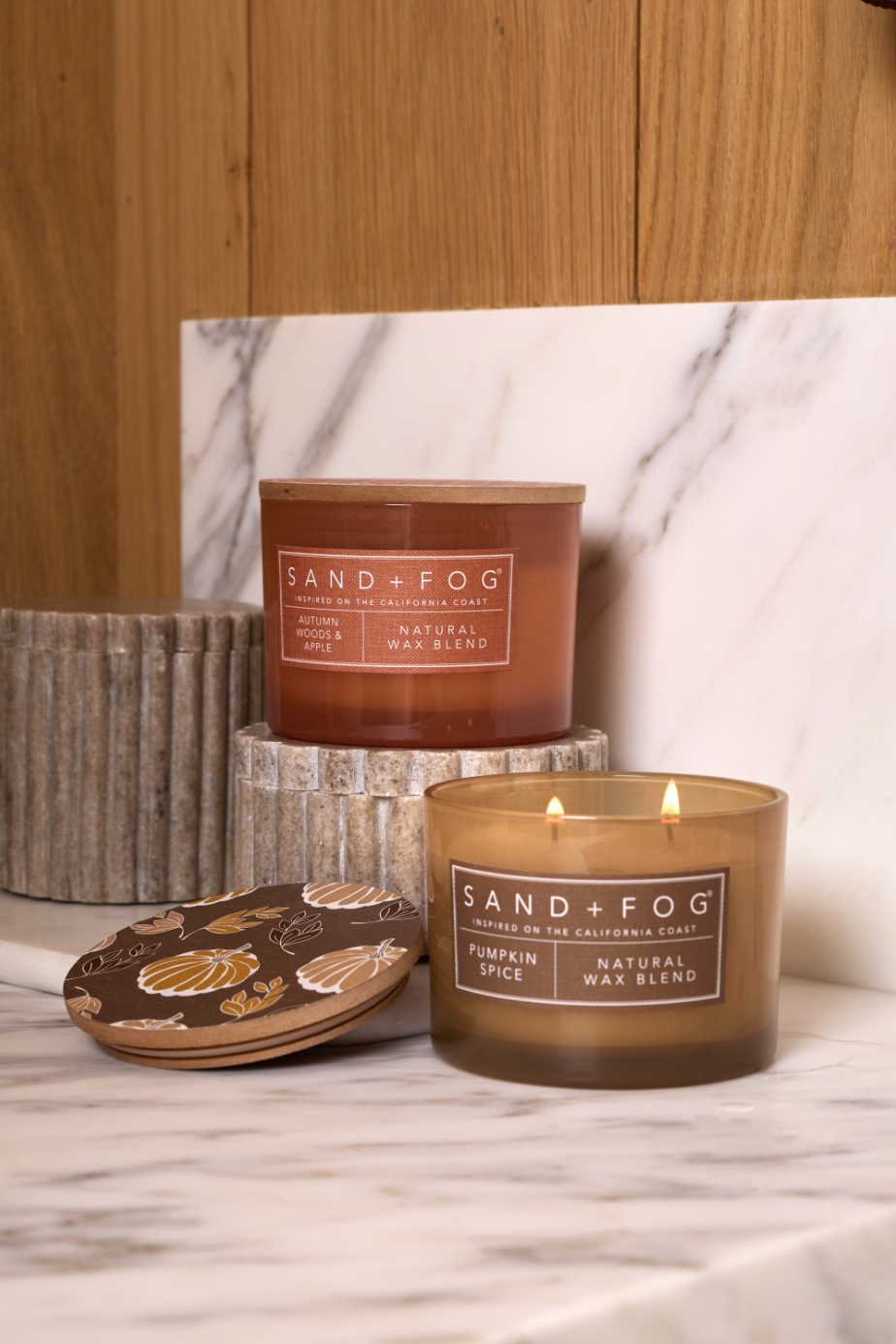 Hand-Poured Premium Cozy Autumn Woods & Apple 12 oz scented candle