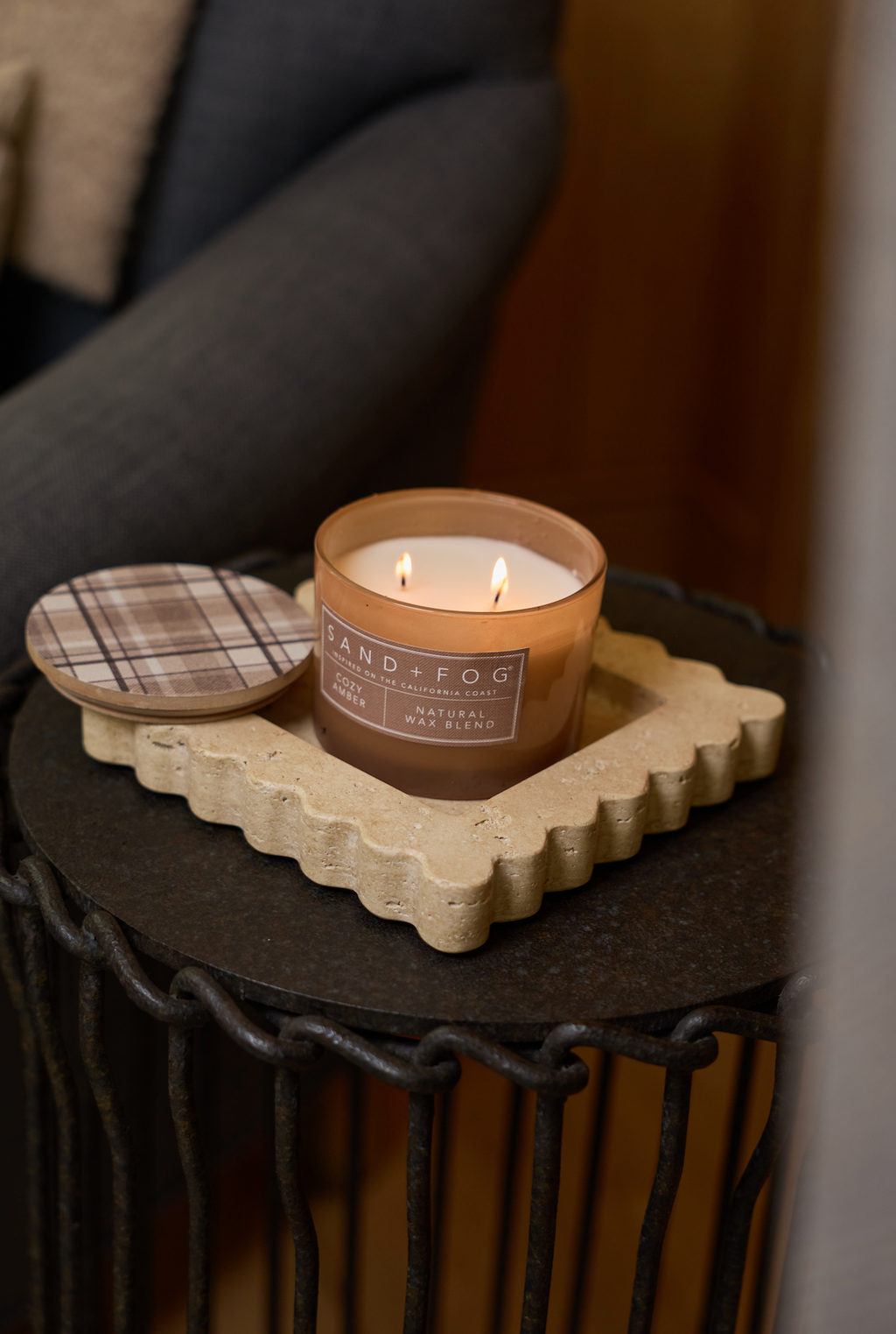 Hand-Poured Premium Cozy Amber 12 oz scented candle